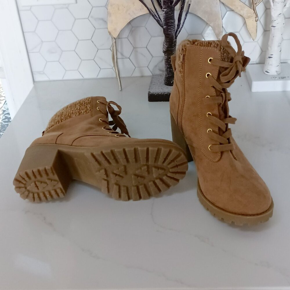NWOB SUN + STONE Romina LACE UP BOOT - Picture 2 of 5